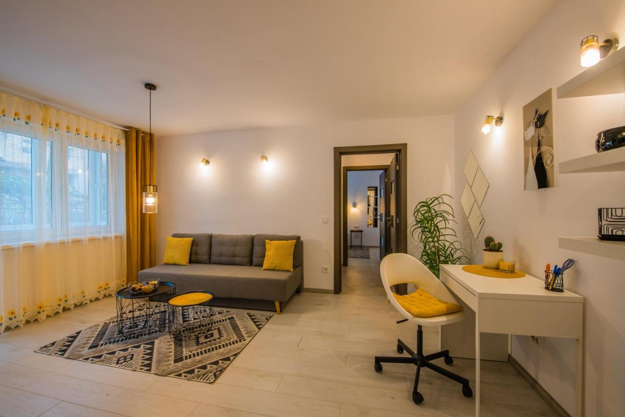 Kitty Sunflower Apartment Алба Юлия Екстериор снимка